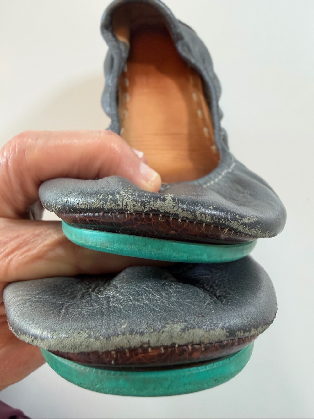 Tieks Gunmetal Silver Leather Ballet Flats Foldable Travel Shoes Women’s 7 - Picture 8 of 17